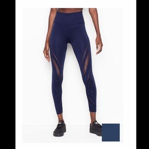 Sold - Victoria secret seamless high rise 7/8